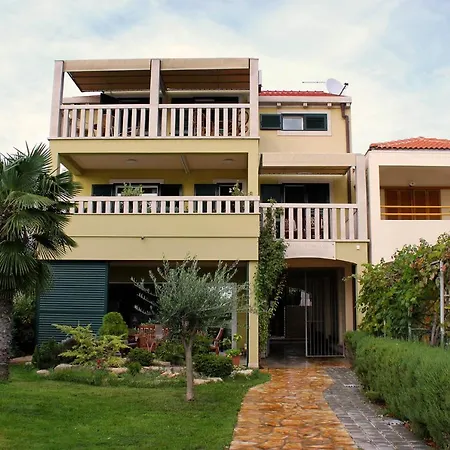 Petra I Karlo Apartament