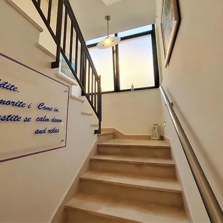 Apartman Petra I Karlo Turanj