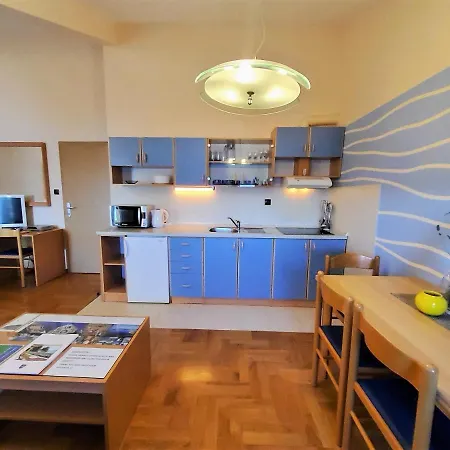 Petra I Karlo Apartman *