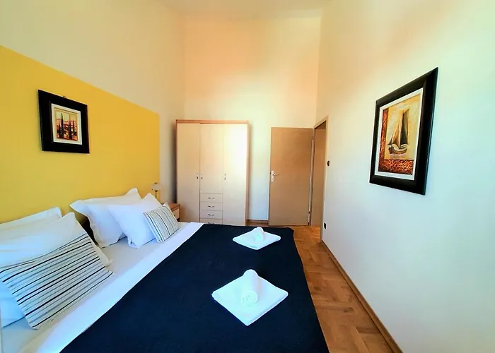 Petra I Karlo Apartament